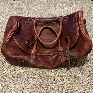 Duluth Trading Co Lifetime Leather Duffle Bag